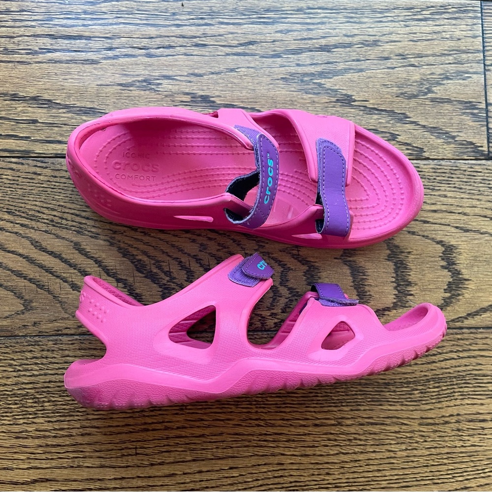 CROCS Pink and Purple Sandals Sporty Design